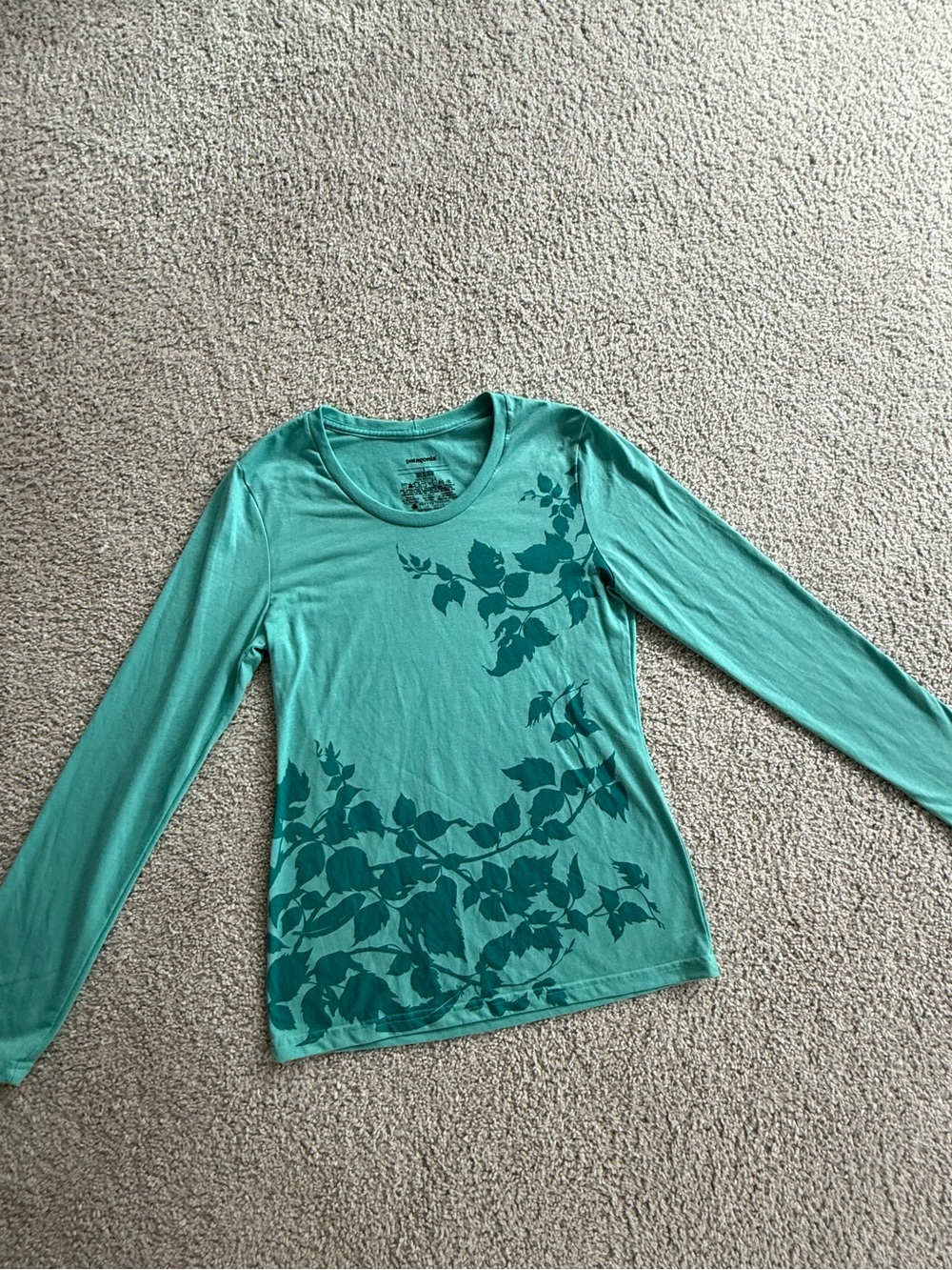 Patagonia Teal Long-Sleeve Top with Dark Teal Botanical Print